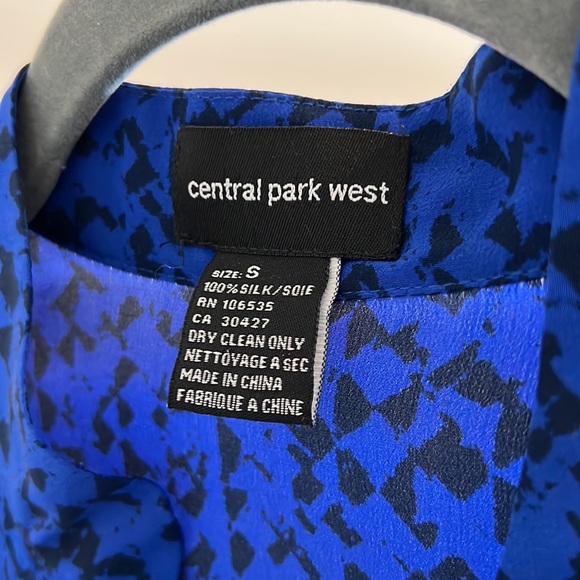 Central Park West (Aritzia) blue/black top size S, Used, really good condition - Picture 2 of 4
